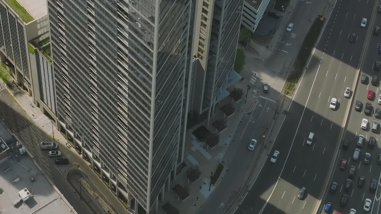 Aerial view of Chicago cityscape showcasing busy urban life