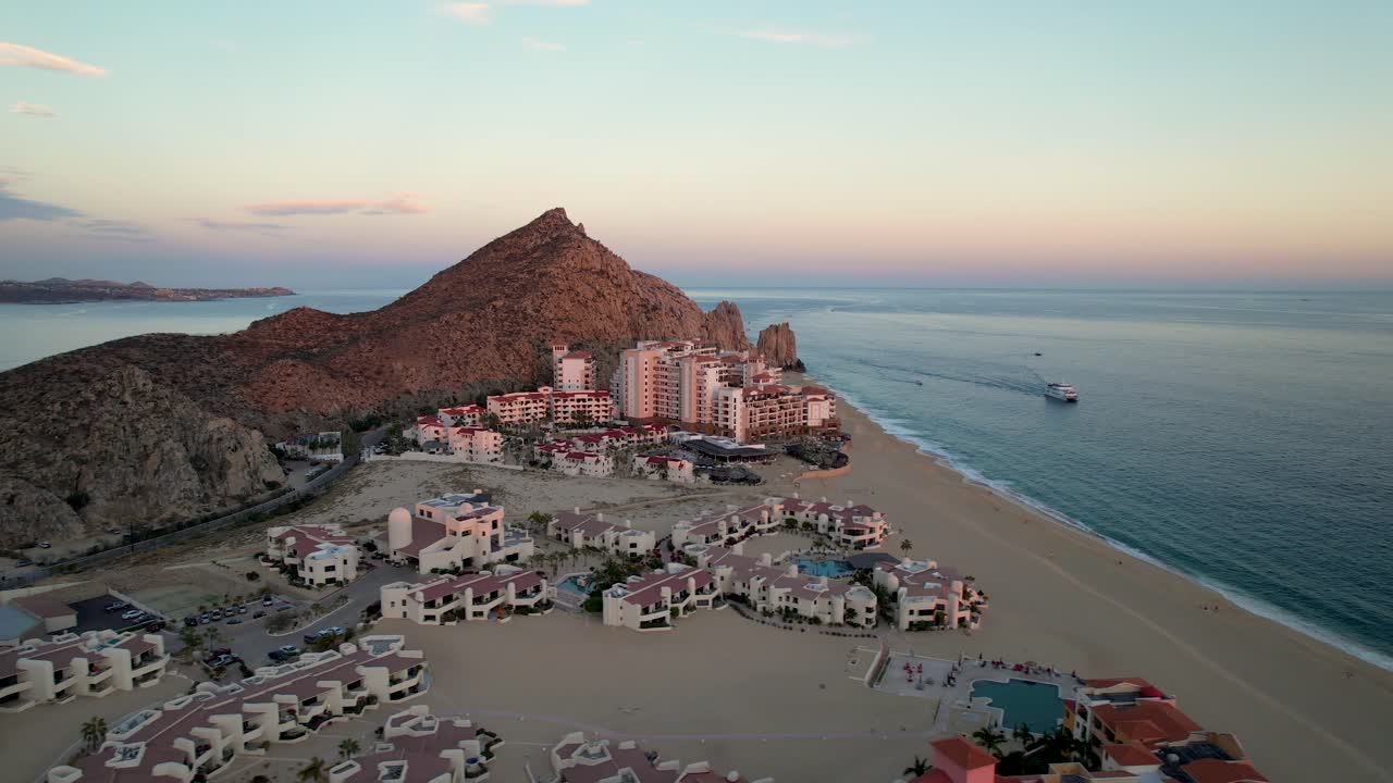vista aérea de la península de cabo san lucas
