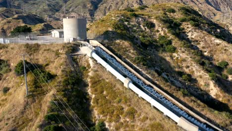 acueducto que suministra agua a la ciudad