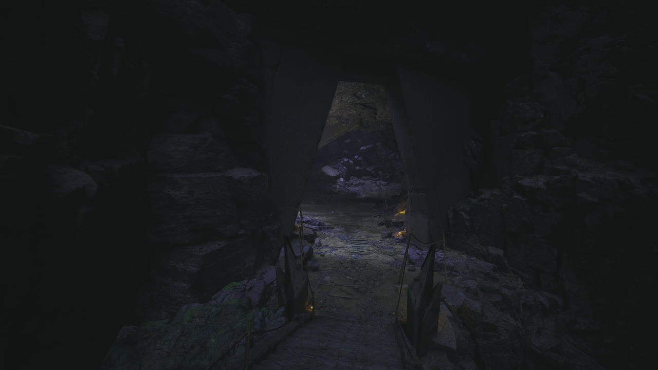 Scena di speleologia: descritta un'operazione di salvataggio vicino all'ingresso della grotta.