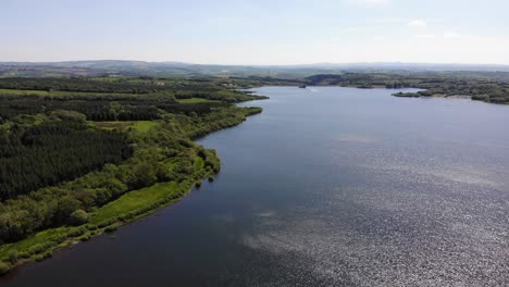 Antena-Sobre-El-Embalse-De-Roadford-En-El-Oeste-De-Devon