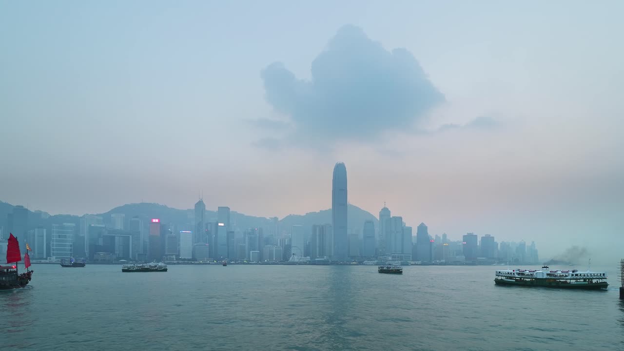 isla de hong kong al anochecer
