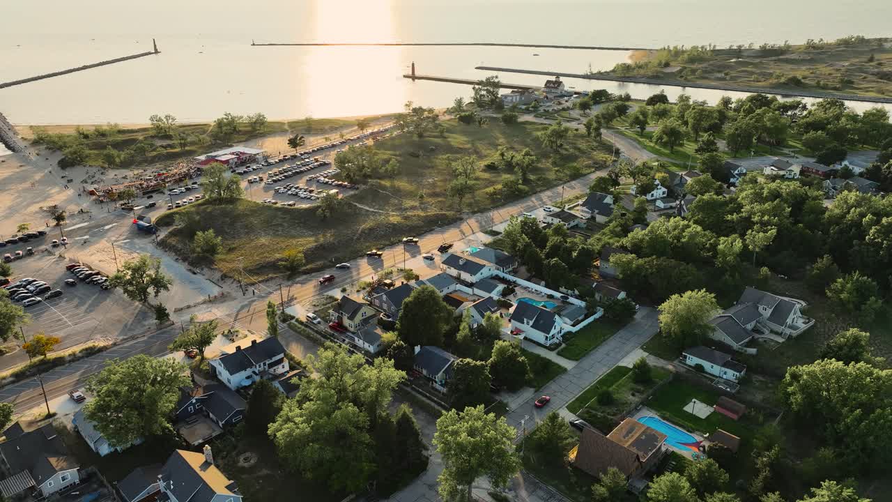 그 지역 위에서 안테나를 끌고 내려오는 것