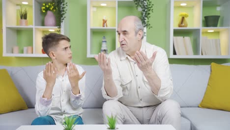 The-grandfather-loves-his-grandson-and-prays-with-him.