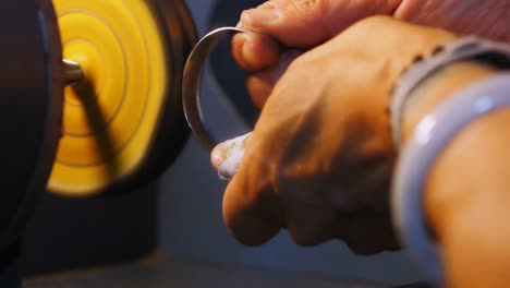 craftswoman preparing ring