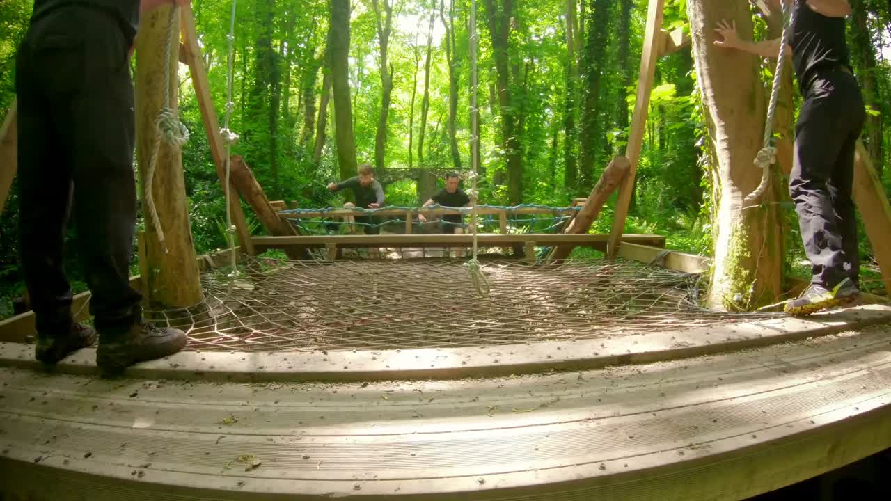 장애물 코스 4k에 대한 피트 남성 훈련