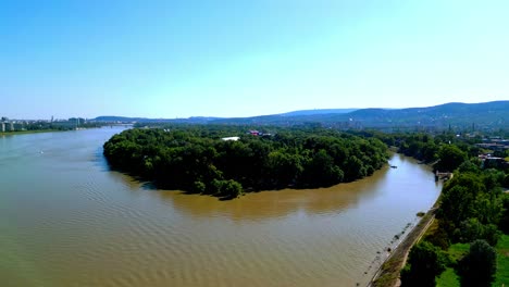 Isla-Obuda---Ubicación-Del-Festival-Sziget-En-Budapest,-Hungría---Toma-Aérea