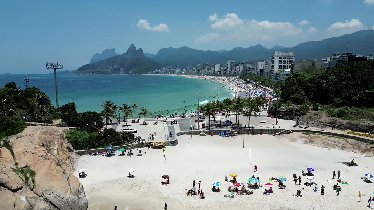 playa de arpoador en el centro de rio de janeiro en rio de janeiro brasil