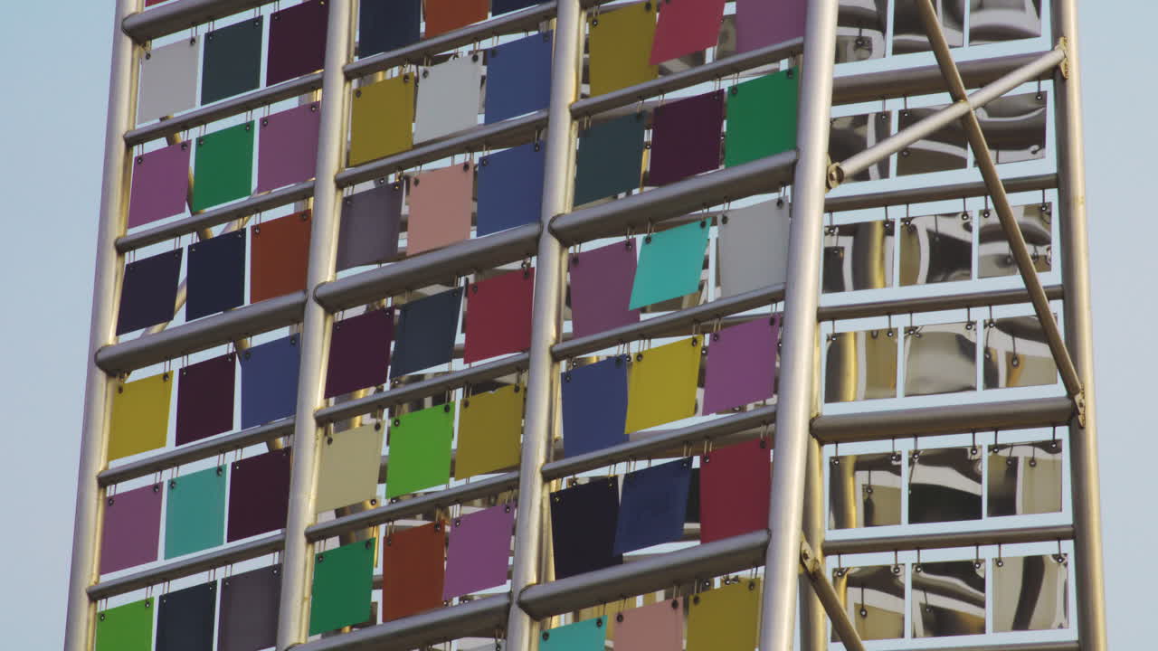 화이트 리버 스테이트 파크, 인디애나폴리스, 인디애나, 미국에 있는 텐트를 구성하는 페인트 컬러 외관과 거울  ⁇ 화 된 내부와 함께 스테인리스 스 ⁇  힌지  ⁇ 발