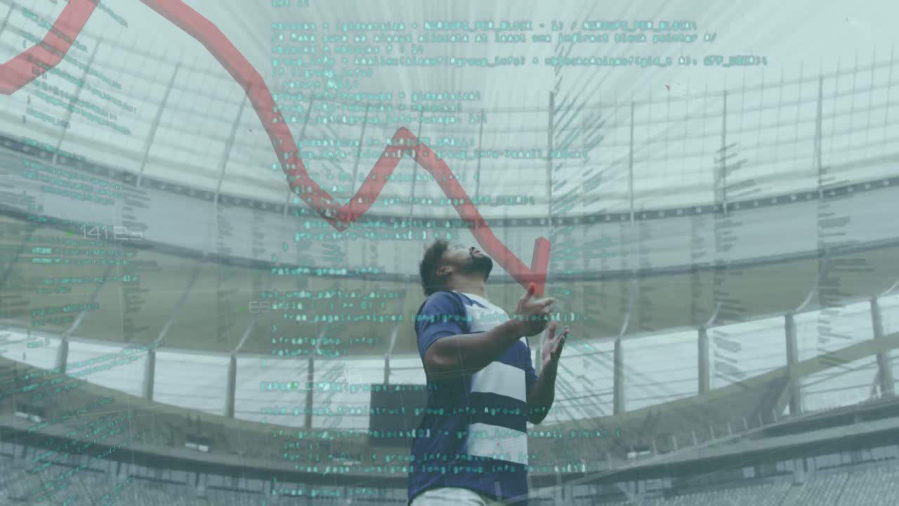 animación de datos y gráfico sobre un jugador de rugby masculino de raza mixta atrapando una pelota compuesto digital