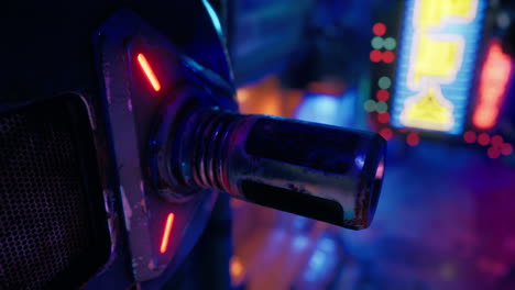 primer plano de un arma robótica cyberpunk