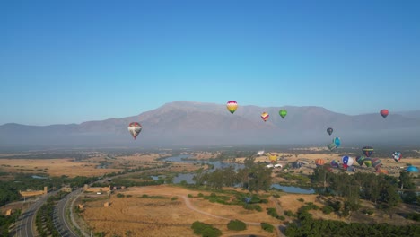 Internationales-Heißluftballonfestival-In-Chile