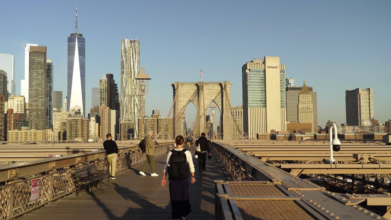 Walking the Brooklyn Bridge with Stunning Manhattan Skyline Views