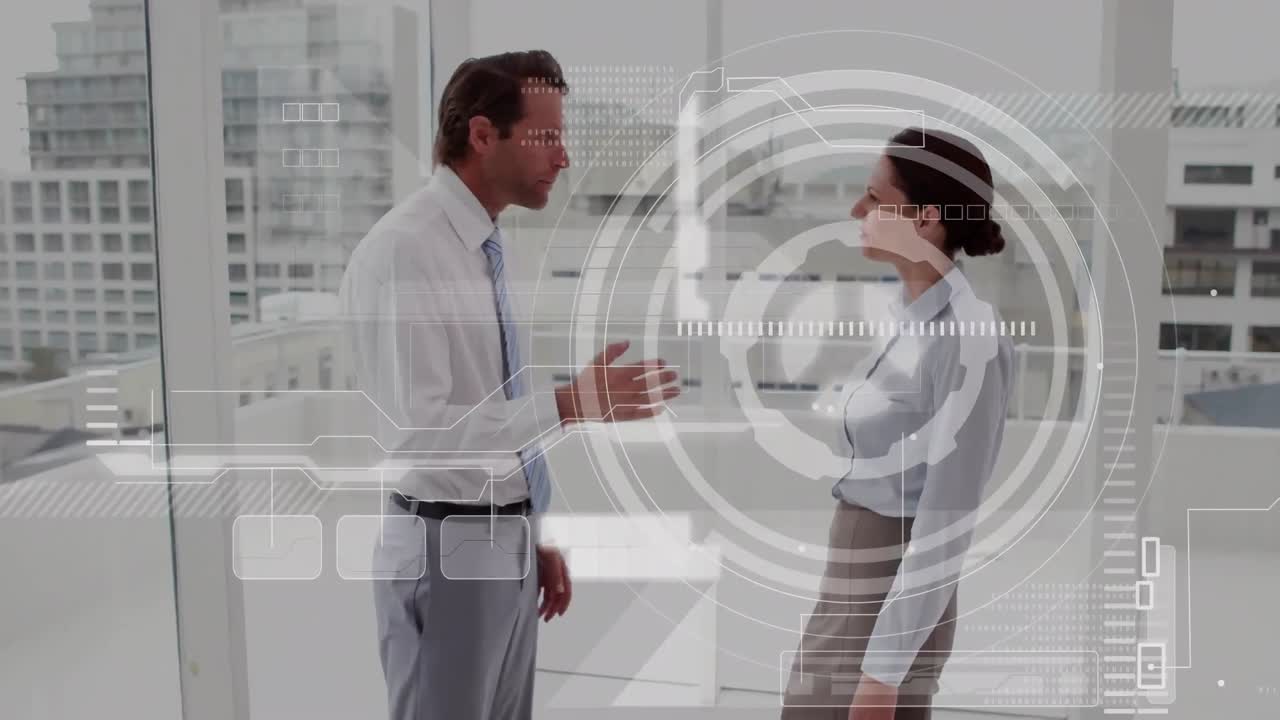 animación de la interfaz sobre el hombre de negocios caucásico y la mujer de negocios discutiendo en la oficina.