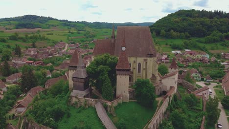 Drone-shot-revealing-Biertan-fortified-church