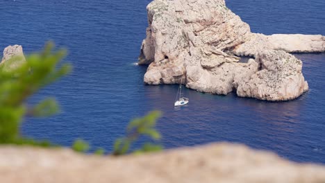 barco de lujo de crucero por ibiza