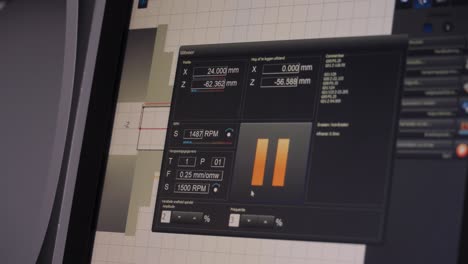 una computadora que controla una gran máquina p3