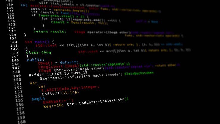Programmeercode die naar beneden loopt op een computerschermterminal loopanimatie ontwikkelaar bladert door HTML