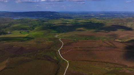 Geoparque-De-Los-Lagos-De-Cuilcagh,-Condado-De-Fermanagh,-Irlanda-Del-Norte,-Junio-De-2023