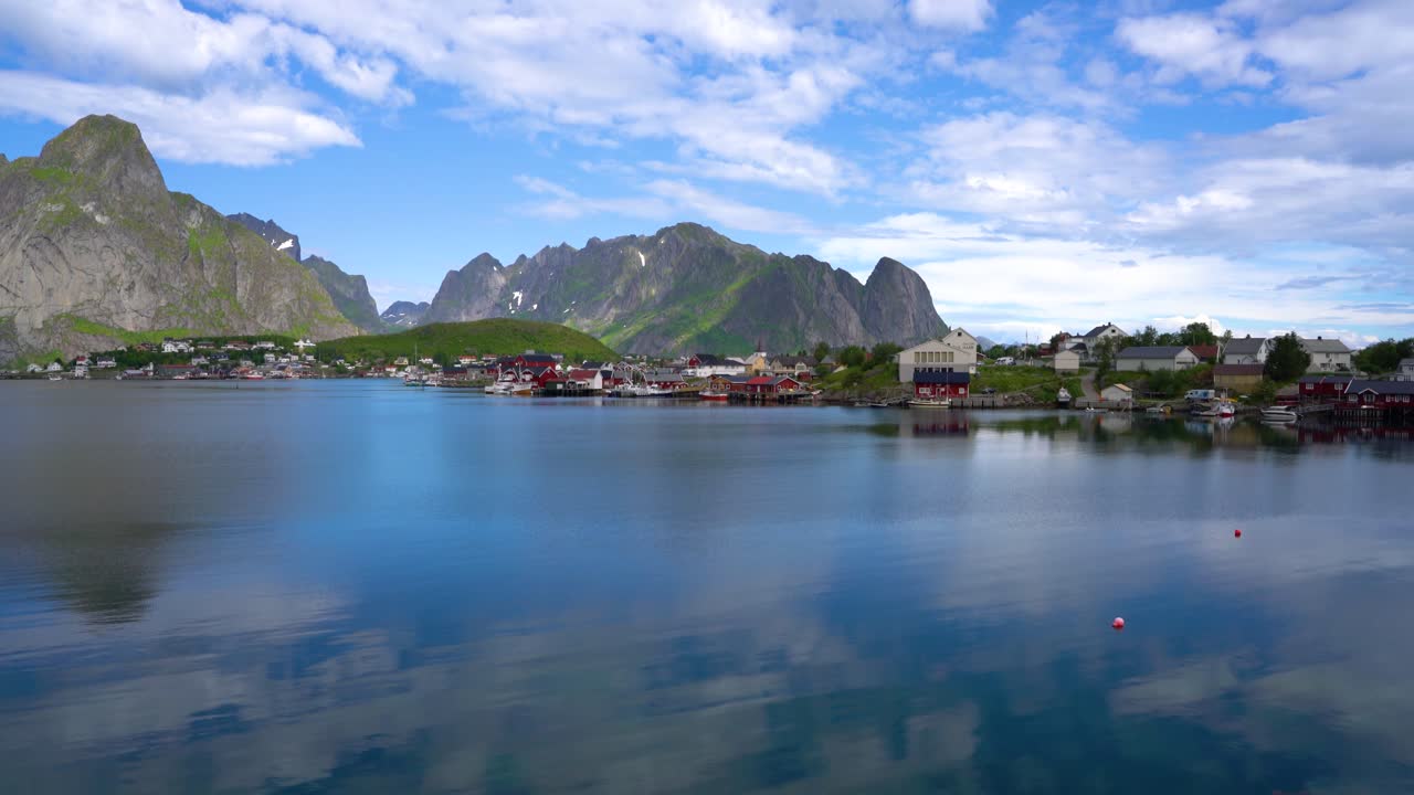 루포텐 군도 파노라마 섬