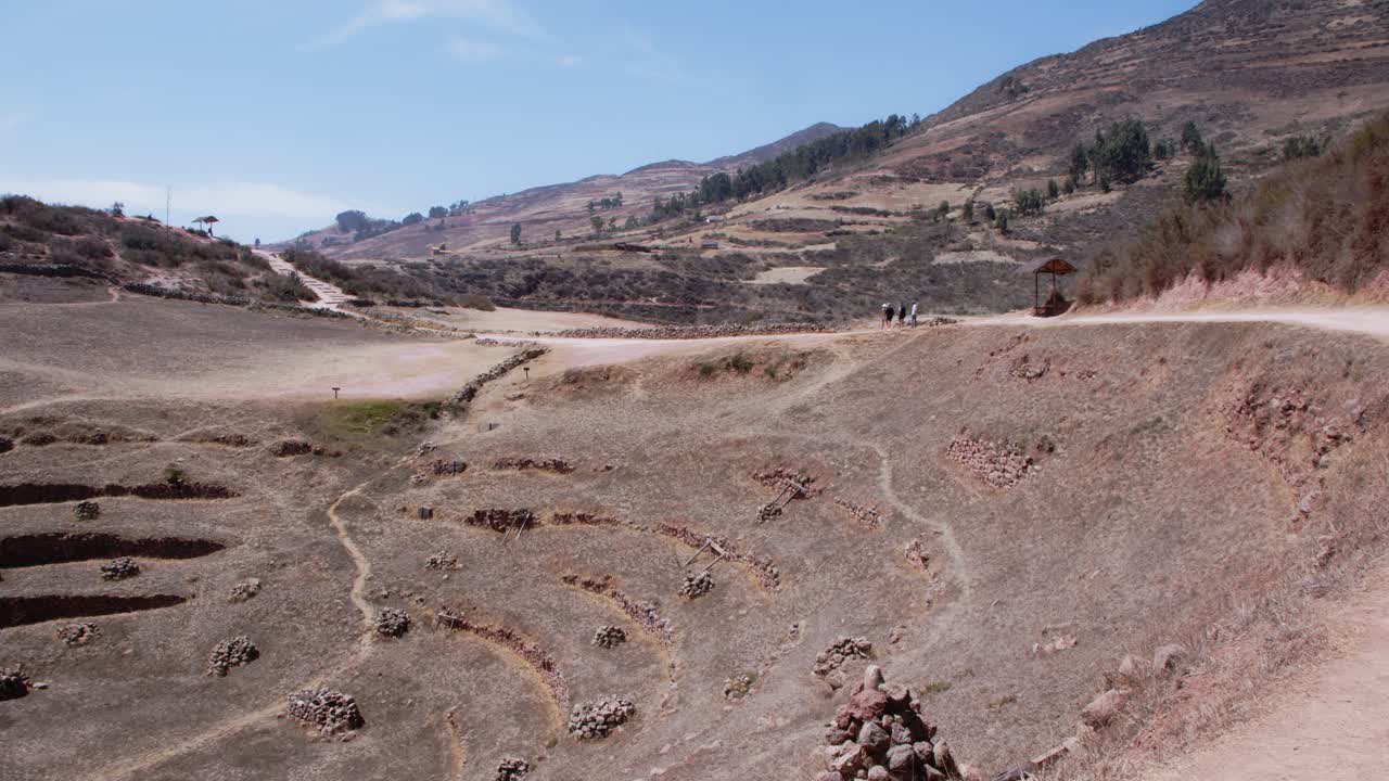 complejo arqueológico más antiguo de cantería inca de moray - cusco, perú 4k