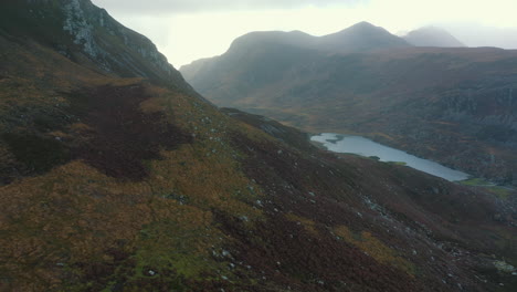 Atemberaubende-Luftaufnahmen,-Die-Lücke-Von-Dunloe,-Co-Kerry,-Irland