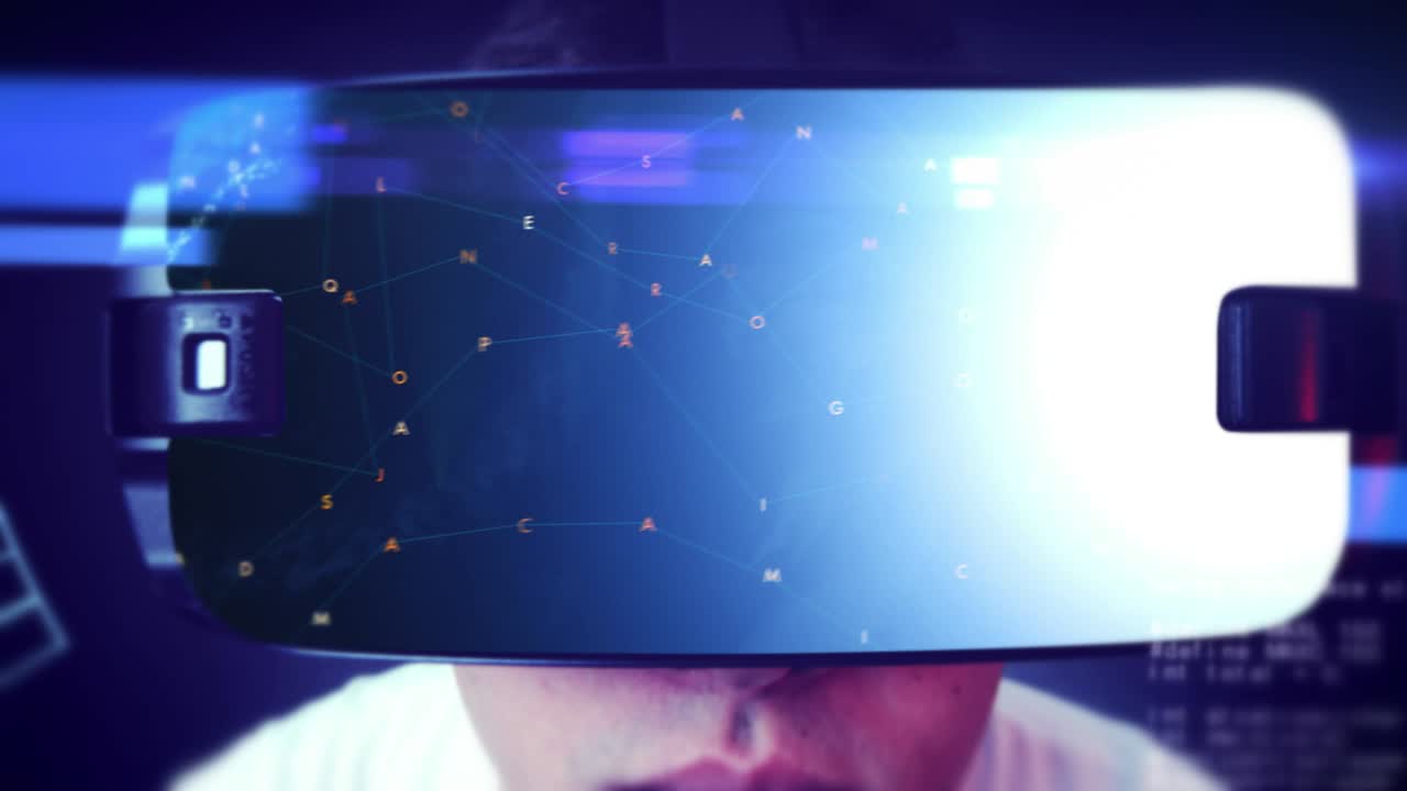 Primo piano di un giovane uomo che indossa un visore VR e sperimenta la realtà virtuale