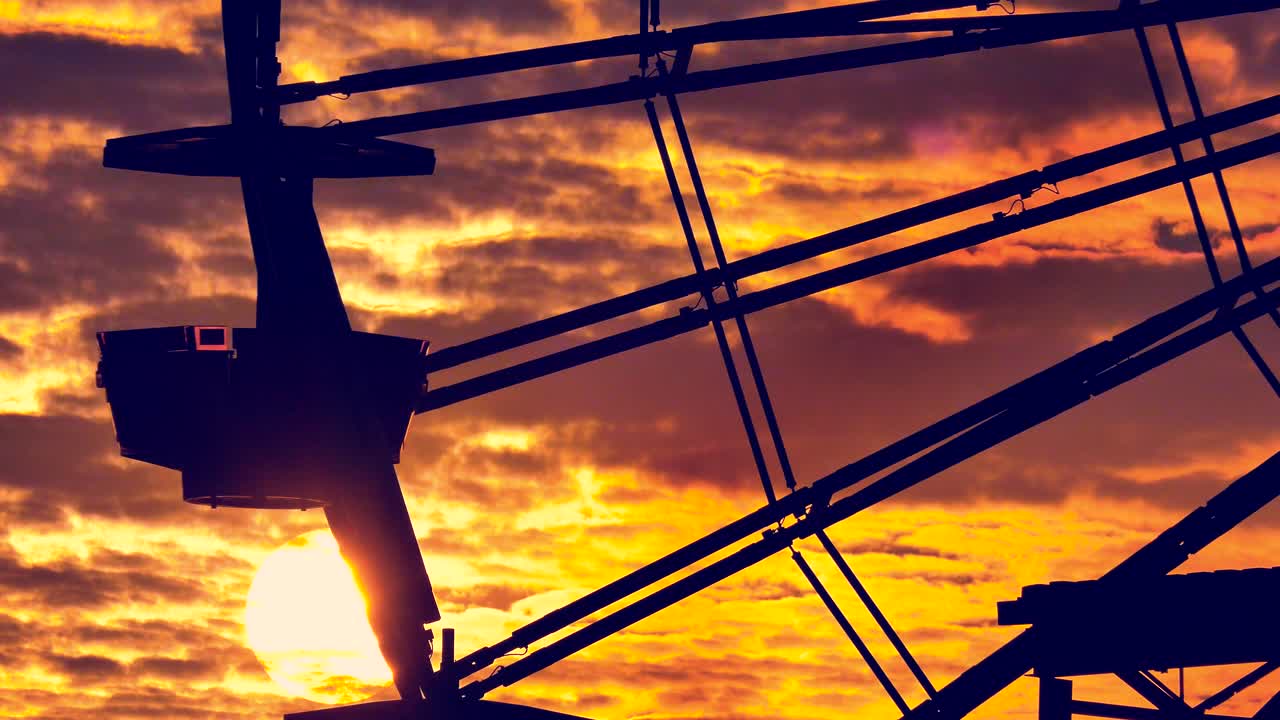 해가 지는 동안 페리스 의 실루