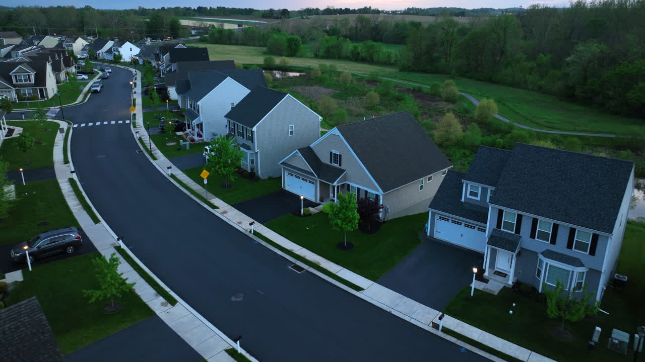 empuje aéreo y descenso en una casa unifamiliar en américa