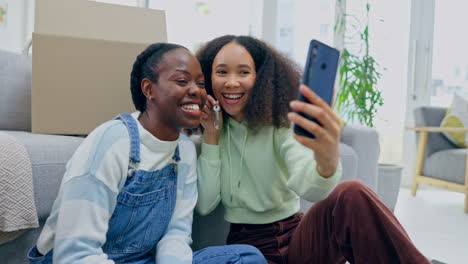 Selfie,-Nuevo-Hogar-Y-Feliz-Pareja-De-Lesbianas