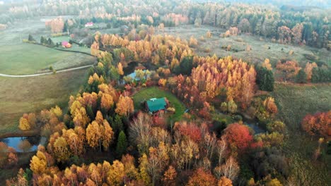 Otoño-En-Kolbudy,-Kashubia-En-Pomorskie,-Polonia