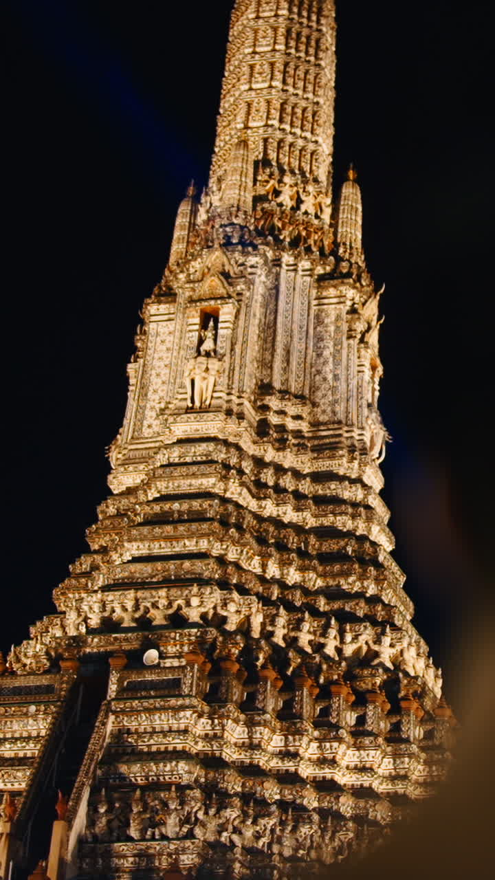 Architettura di templi di notte