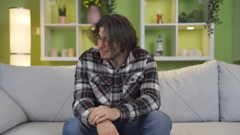 un joven deprimido con trastorno bipolar.
