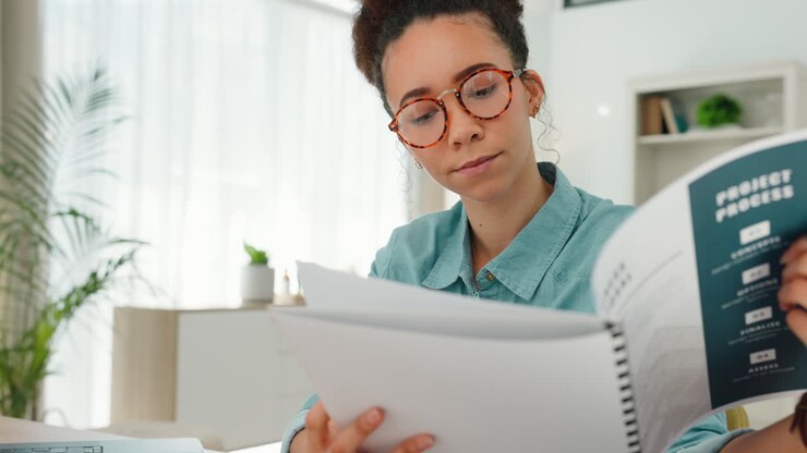 Black woman, documents and reading project
