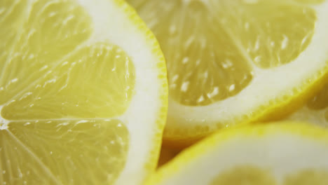 Close-up-of-slice-lemons