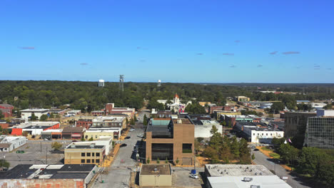 Vista-Aérea-De-Edificios-Históricos-En-Tupelo,-Mississippi