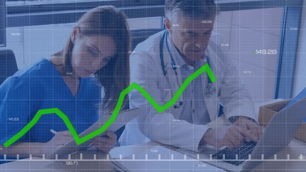 animación del procesamiento de datos sobre diversos médicos