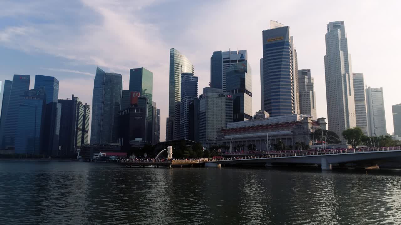 싱가포르 스카이라인과 머리온 분수