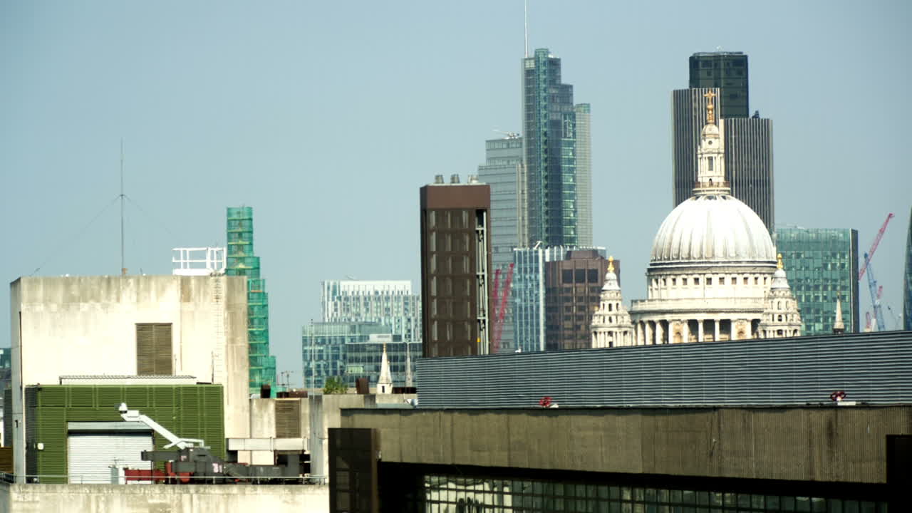 londres ciudad cerrar pan 01