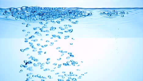 Close-up-water-in-slow-motion