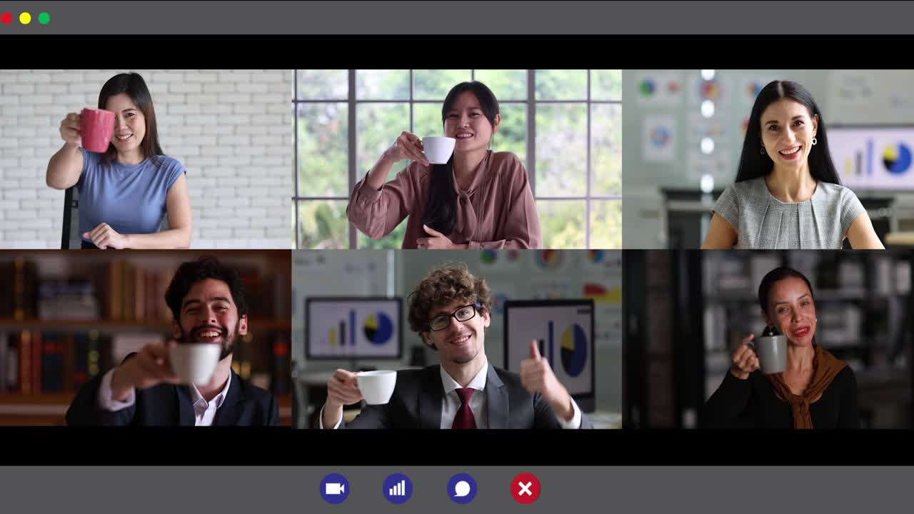 hombre y mujer asiáticos y caucásicos, únanse a la conferencia en línea