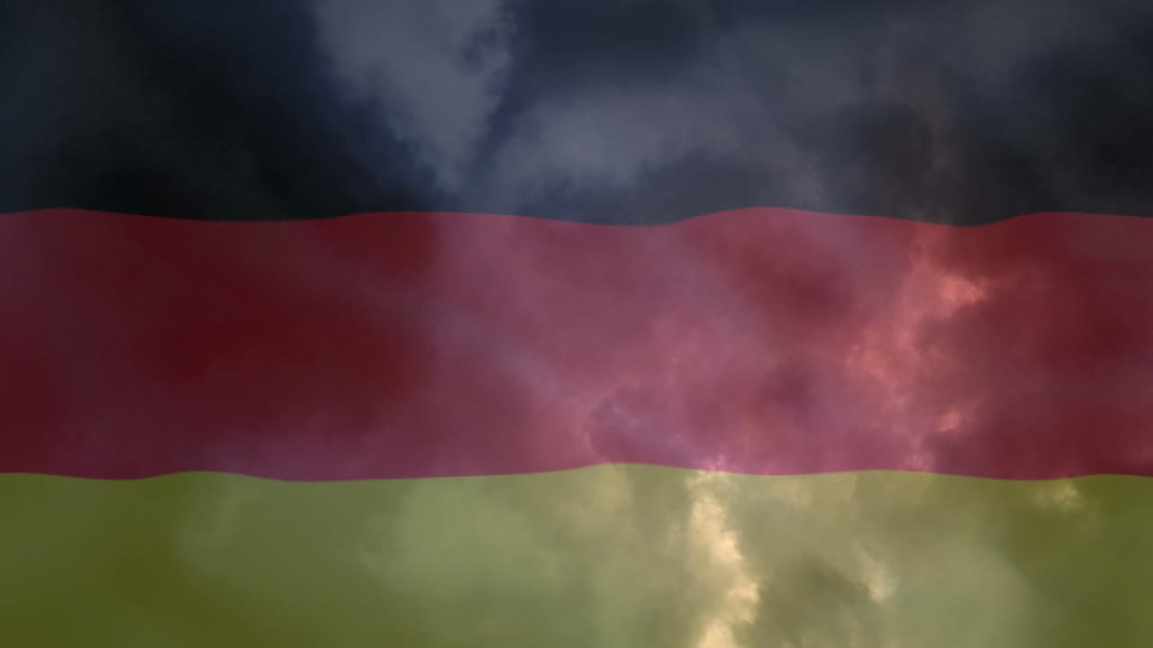 немецкий флаг с темным облачным небом
