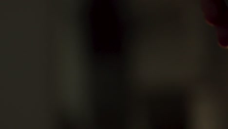 imágenes oscuras borrosas