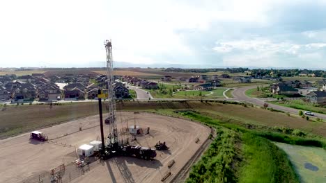 oil and gas drilling right next to expensive homes