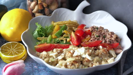 tuna salad salad bowl