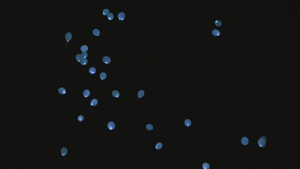 하늘을 나는 led baloons