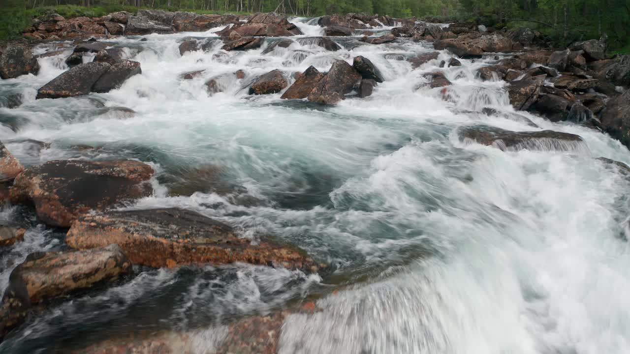Luonosjahka river above the Arctic circle, Norway