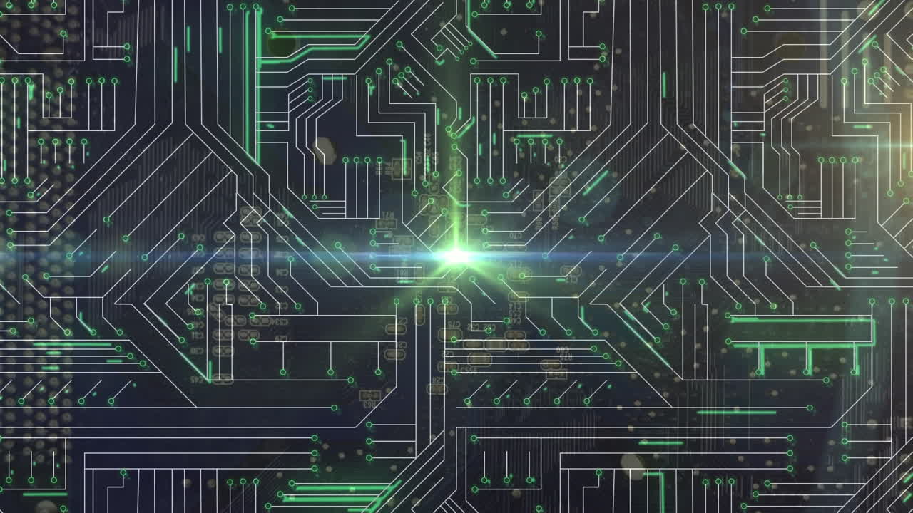 컴퓨터 회로판 요소 위의 초록색 빛 트레일의 애니메이션