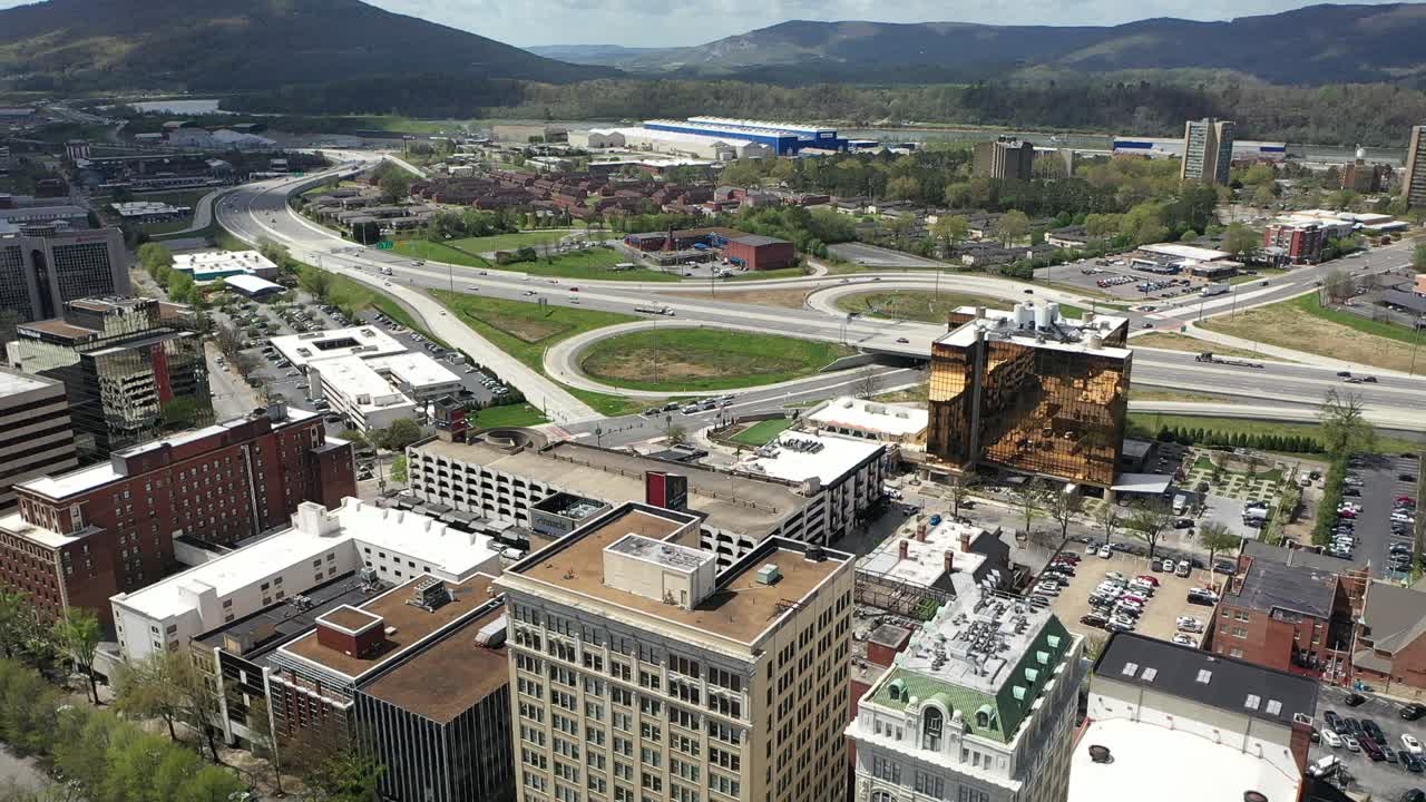 Stunning 4K drone footage of Downtown Chattanooga, TN, showcasing historic buildings and vibrant cityscapes. Ideal for travel, history, or urban lifestyle projects