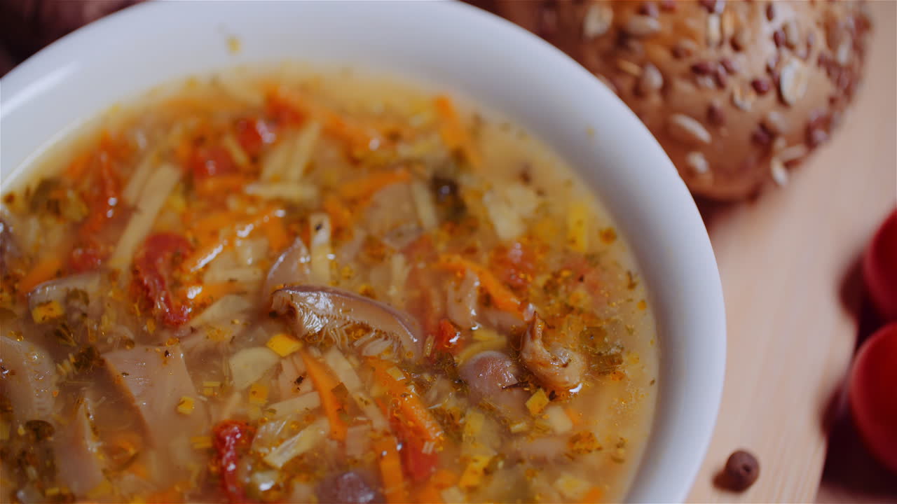 sopa de setas y verduras